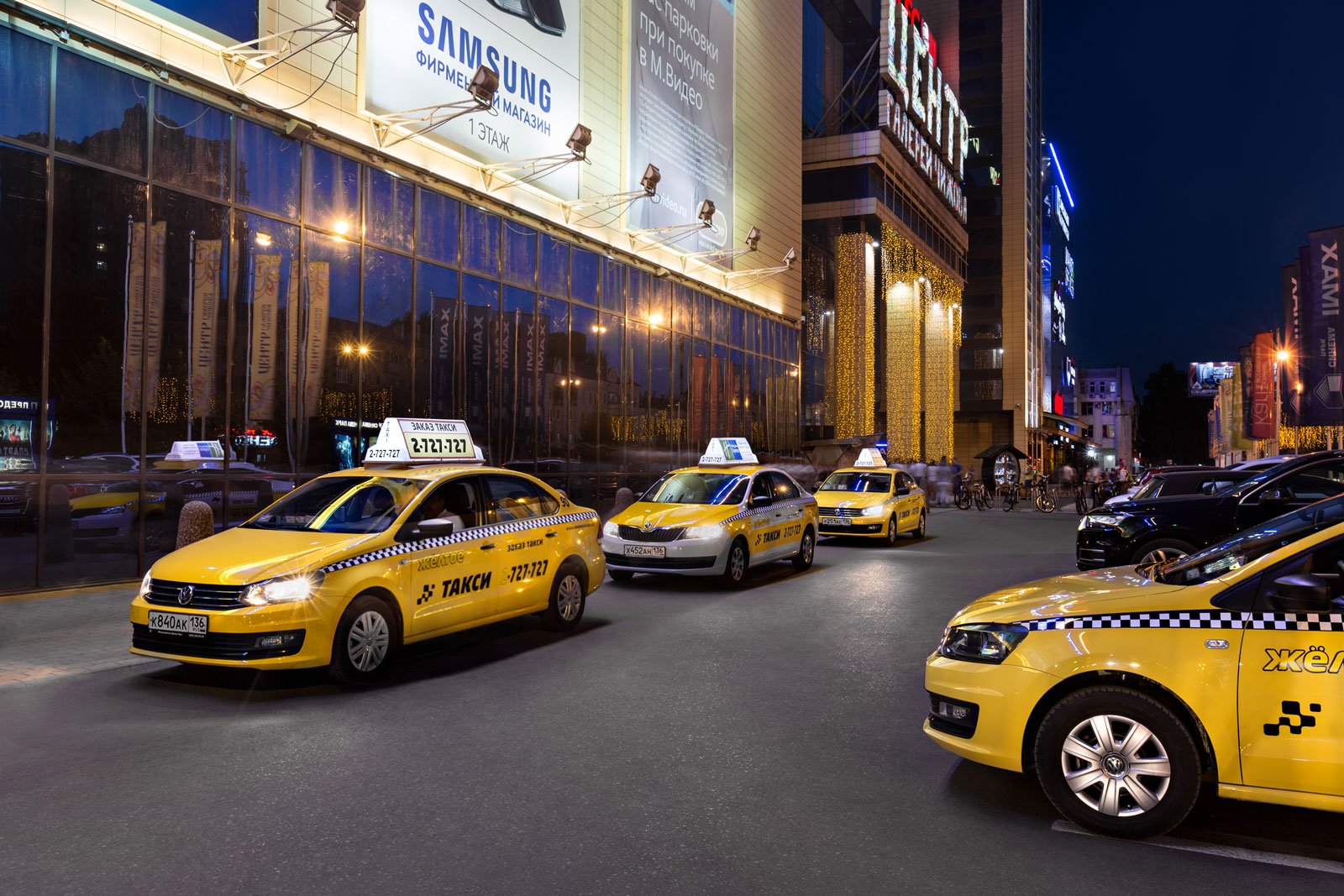 Московские таксисты массово отказываются от заказов в центре города