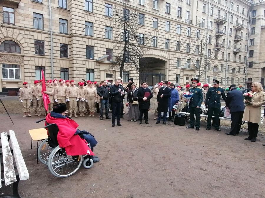 Со столетним юбилеем поздравили ветерана ВОВ Александр Мозгового